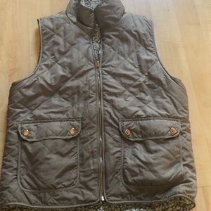 Reversible vest